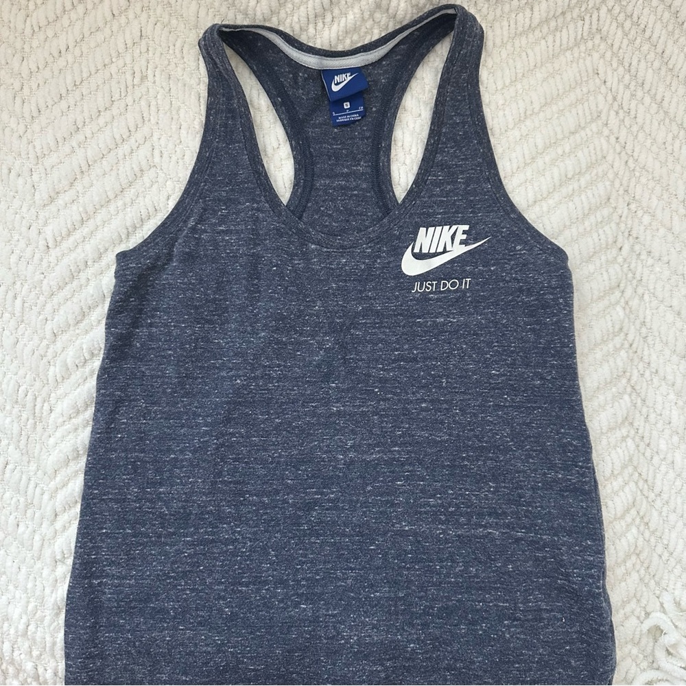 Nike tank